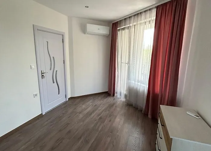 דירה денерис